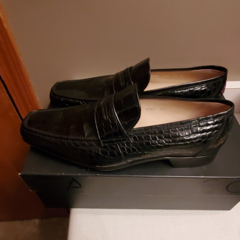 Capporicci Genuine Baby Alligator shoes!